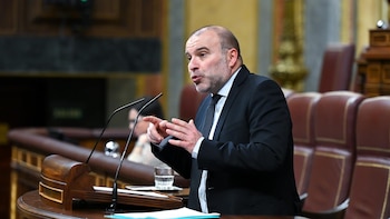Junts plantea al Gobierno que convoque elecciones si no logra aprobar leyes y Bolaños les pide que sean "útiles"
