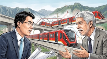 Dibujo de Zhu Jingyang a la izquierda y Enrique Peñalosa a la derecha, con trenes rojos sobre rieles elevados y montañas al fondo.