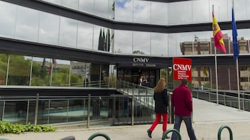 La CNMV multa a Gerard Piqué y José Elías por información privilegiada de la oferta de Atrys sobre Aspy