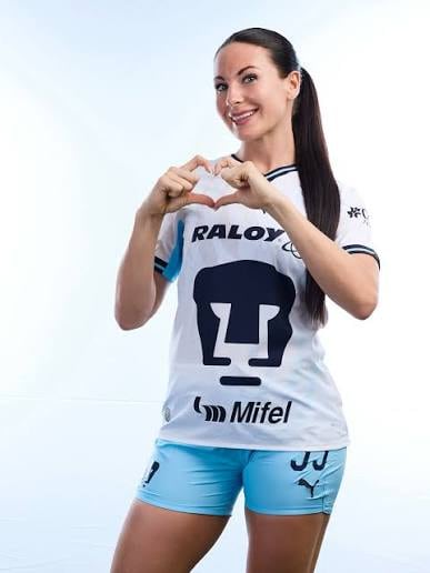 Leghanne Robe había sido presentada con Pumas en junio (Pumas Mx Femenil)