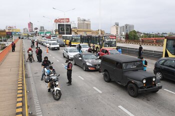 A aquellos conductores que violen