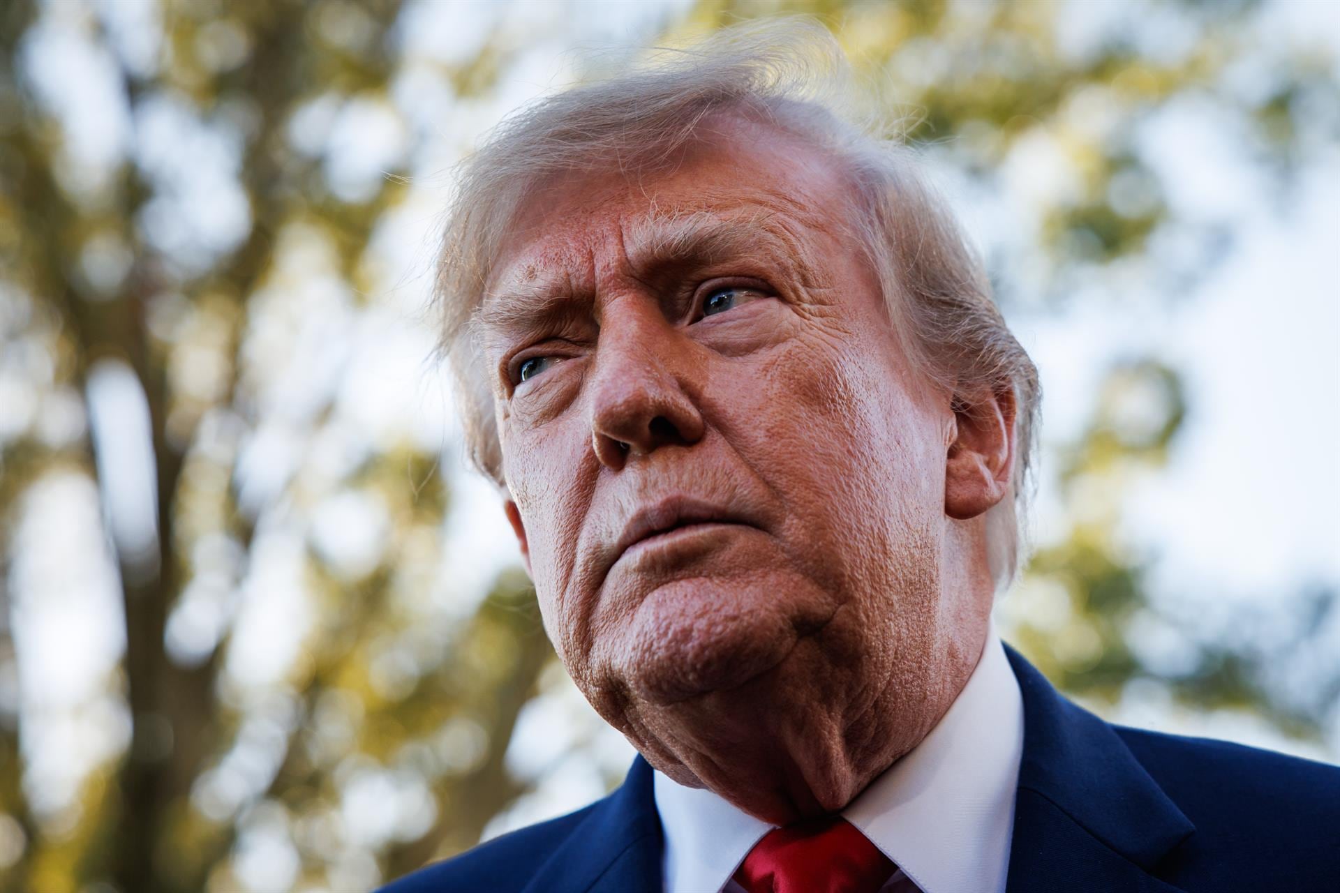 Un tribunal ordena a Trump que testifique antes del 11 de diciembre en su demanda por difamación a la BBC