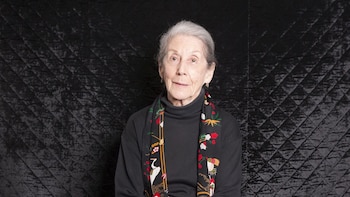 Nadine Gordimer, escritora sudafricana: “El arte es la única fuerza capaz de reconquistar al ser humano sometido al poder político o a la tecnología”