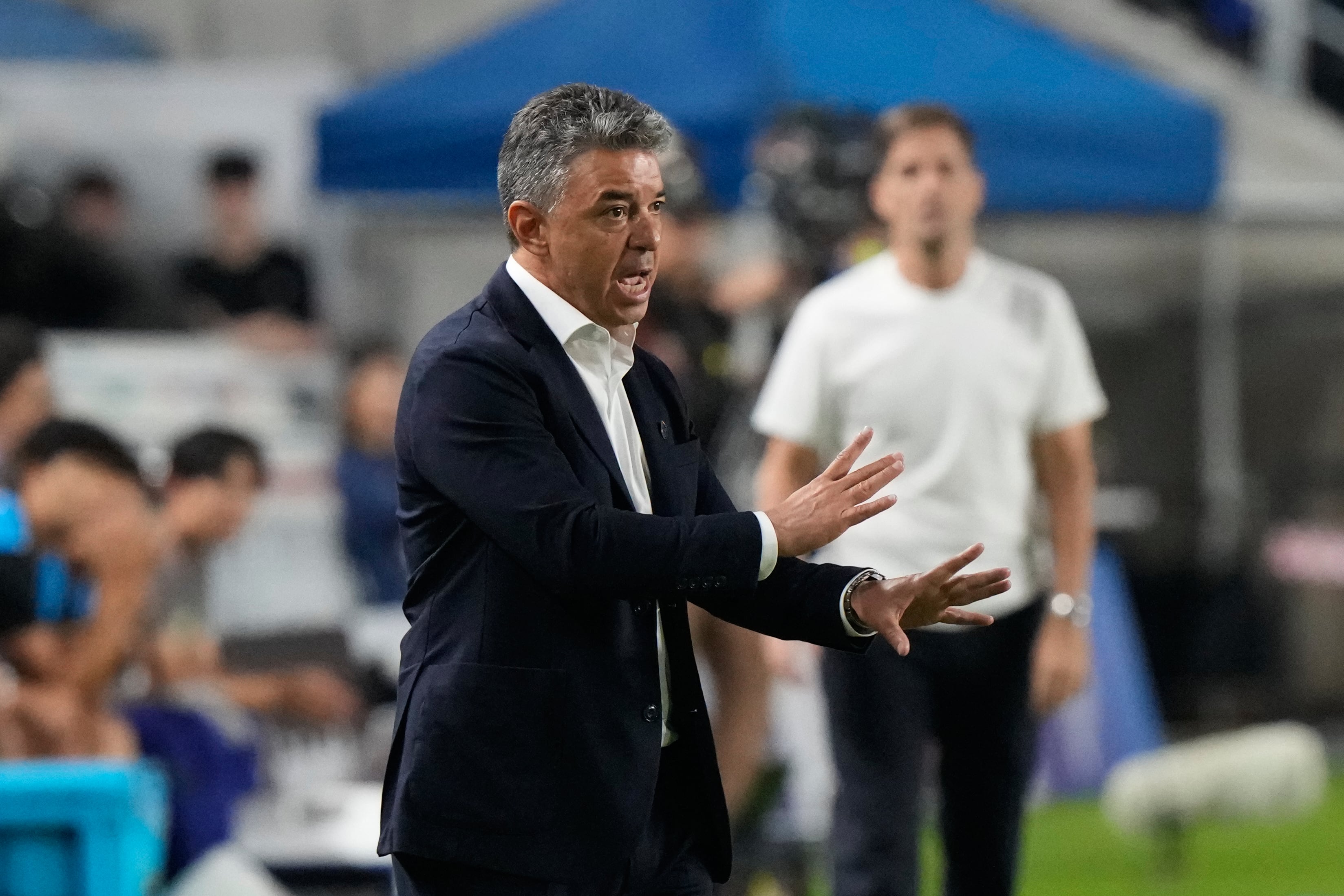 Marcelo Gallardo, con una derrota y un empate en sus dos primeros partidos al frente de Ecuador (AP Foto/Ahn Young-joon)