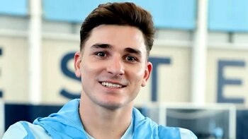 El increíble parecido entre Julián