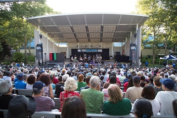 El festival celebra tres días de conciertos gratuitos en Harlem y el East Village.
