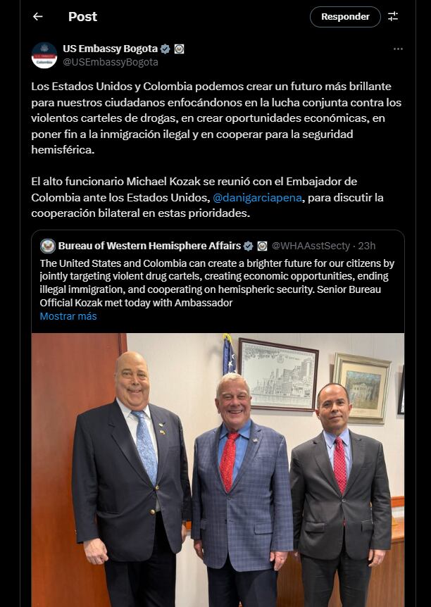 Michael Kozak discute con el embajador García-Peña los desafíos conjuntos en la lucha antidrogas - crédito @USEmbassyBogota/X