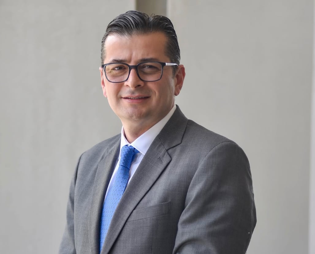 Thompson permaneció menos de dos meses al frente del Ministerio de Trabajo, convirtiéndose en la primera salida del gabinete de Laura Fernández. Crédito: Redes sociales Roy Thompson