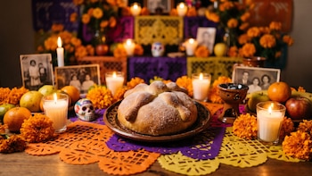 El secreto de las panaderías de barrio para que el pan de muerto quede esponjoso y no se ponga duro