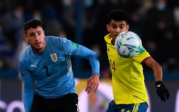 José Giménez de Uruguay disputa