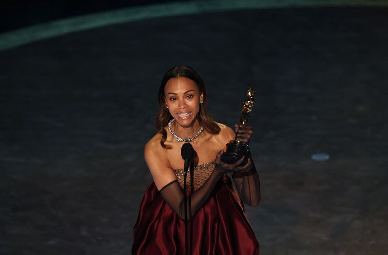 Zoe Saldaña dijo que está feliz al igual que su Oscar.  (REUTERS/Carlos Barria)