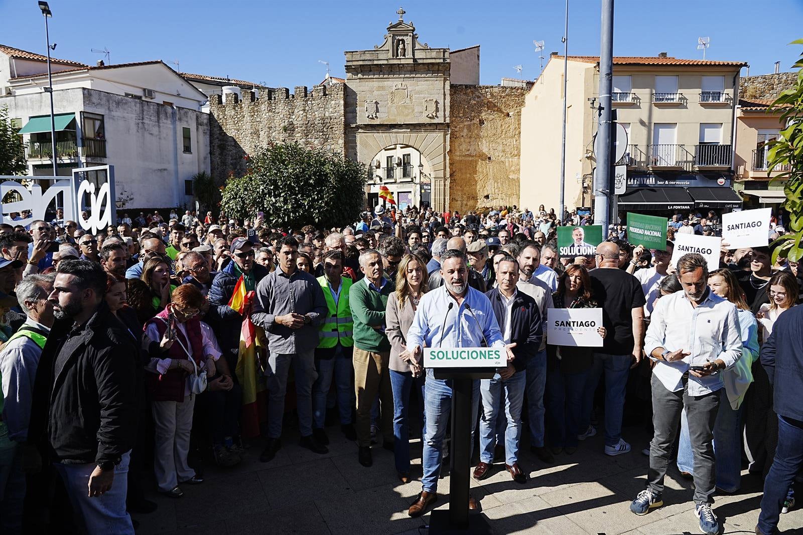 Abascal defiende que "la autonomía" de Vox está "intacta" a pesar del acuerdo con el PP para el Senado