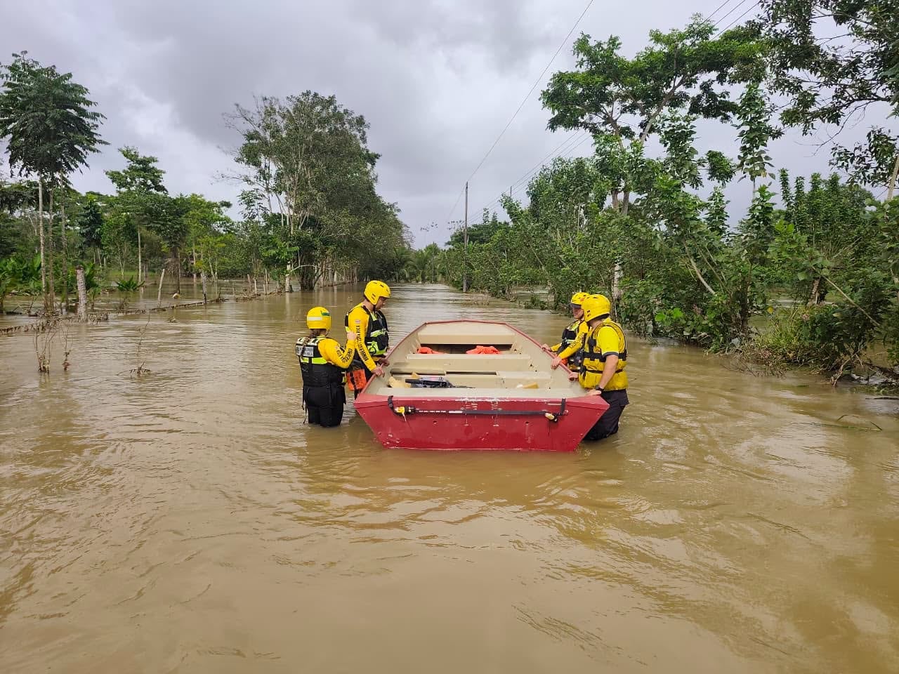 Lluvias en Costa Rica: Severas inundaciones y derrumbes dejan comunidades incomunicadas en la Zona Norte y Limón