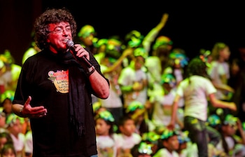 El artista realizó recitales gratuitos en el Urabá antioqueño y en zonas del Cauca golpeadas por el conflicto armado. También sostuvo reuniones con voceros de las Farc en La Habana y del Eln en Medellín durante los diálogos de paz sostenidos por el gobierno de Juan Manuel Santos - crédito Colprensa