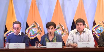 07/04/2024 La ministra de Exteriores