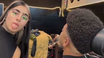 Yamila juega para sus redes