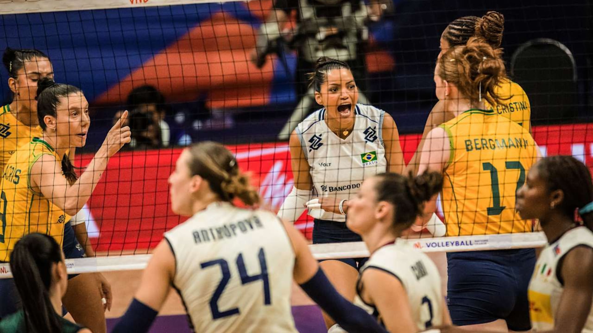 Se completó la primera semana de la VNL Femenina 2026 con Brasil arrasando en sus partidos. Crédito: FIVB