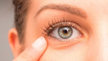 Cómo eliminar bolsitas debajo de