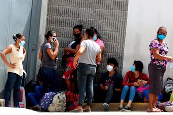 Familiares de personas internas en