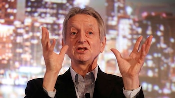 Geoffrey Hinton advierte sobre el futuro: “No entenderemos a la IA, al igual que las ratas no entienden los números”