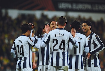 22/10/2026 Los jugadores de la Real Sociedad celebran un gol en el triunfo contra el Lillestrom (0-6) en la tercera jornada de la Liga Europa 2026/27.
La Real Sociedad y el Celta de Vigo han logrado este jueves sus primeras victorias en la Fase Liga de la Europa League tras imponerse al Lillestrom (0-6) y al Celtic de Glasgow (1-2), respectivamente, en la tercera jornada de la competición en dos grandes partidos que por fin abrieron la lata para ambos conjuntos.
DEPORTES
REAL SOCIEDAD