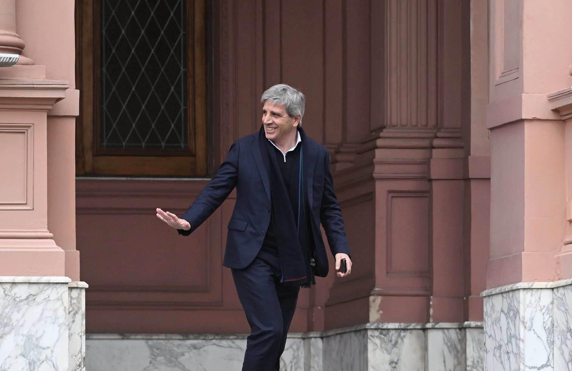En la reunión de Gabinete el plantearon al ministro de Economía, Luis Caputo, la necesidad de mejorar la visualización del Costo Financiero Total (CFT). (Foto: Maximiliano Luna)