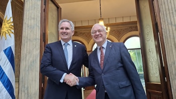 Uruguay accedió a un pedido del Gobierno y analiza otros sitios para instalar la planta de HIF frente a Entre Ríos
