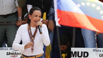 María Corina Machado ve con
