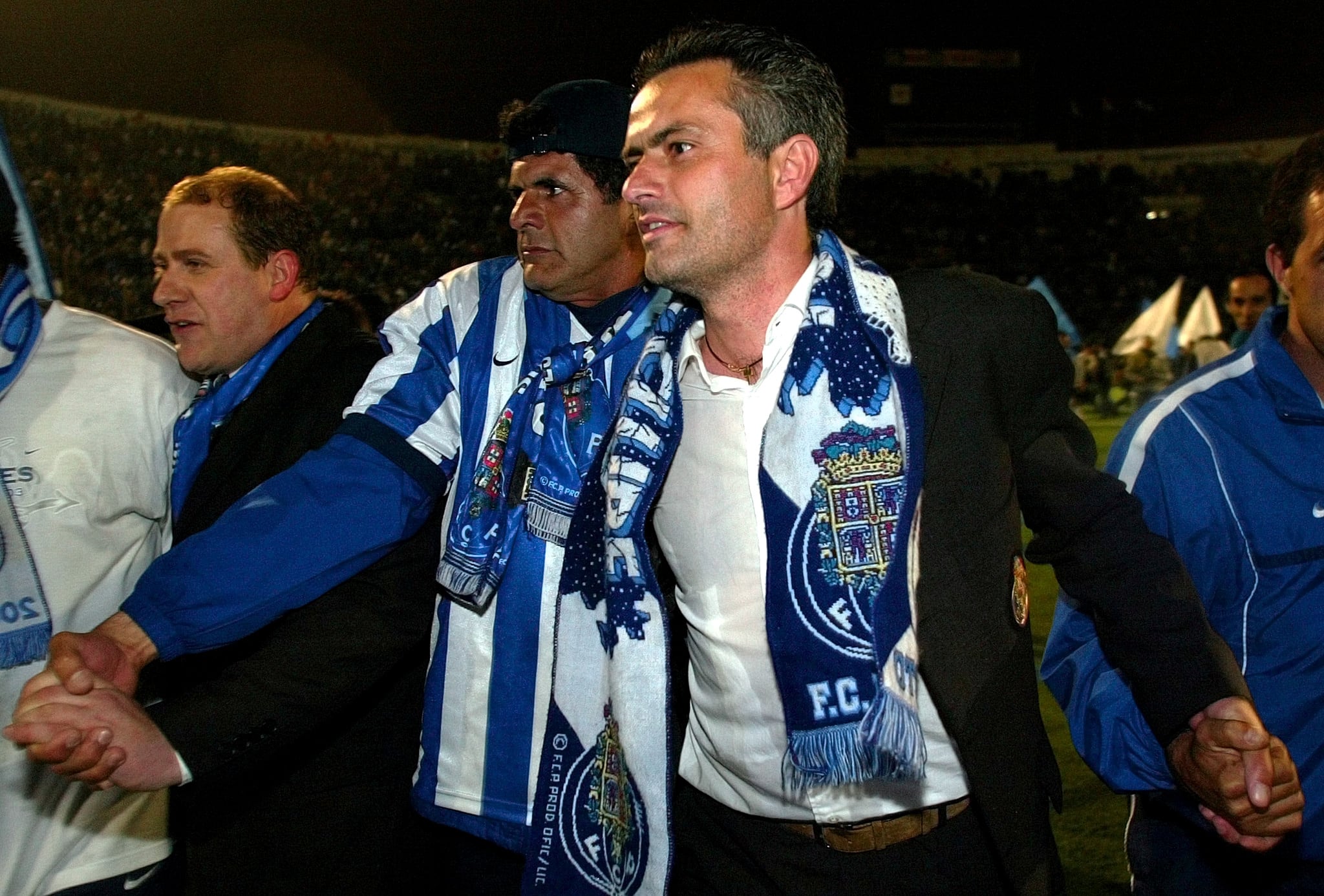 Mourinho definió la Champions League 2004 con el Porto como una conquista excepcional y subrayó que ningún club portugués volvió a disputar una final desde entonces (REUTERS/Jose Manuel Ribeiro)