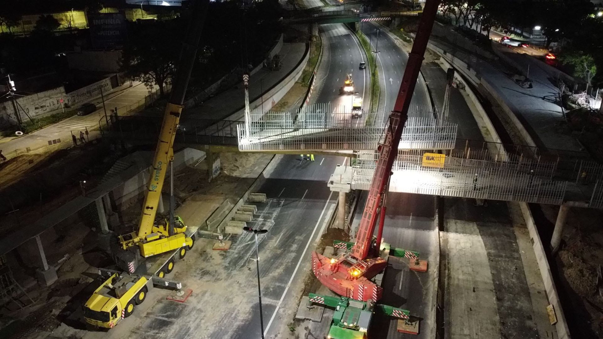 Durante el cierre, Autopistas Urbanas (AUSA) procederá a la demolición del puente peatonal situado a la altura de la calle Piedra Buena y del puente vehicular ubicado en la intersección con la calle Río Negro.