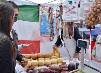 Feria artesania y gastro ciudad