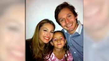 Pampita y Vicuña con Blanquita