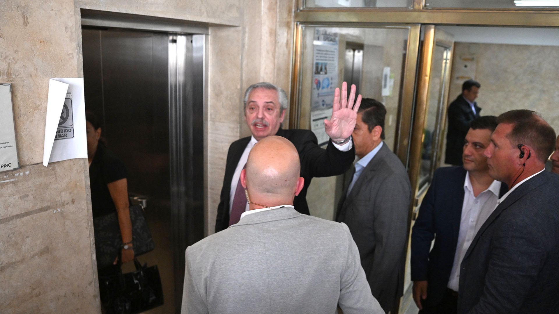 Alberto Fernández en Comodoro Py cuando fue indagado en la causa judicial por violencia de género (Foto: Maximiliano Luna)