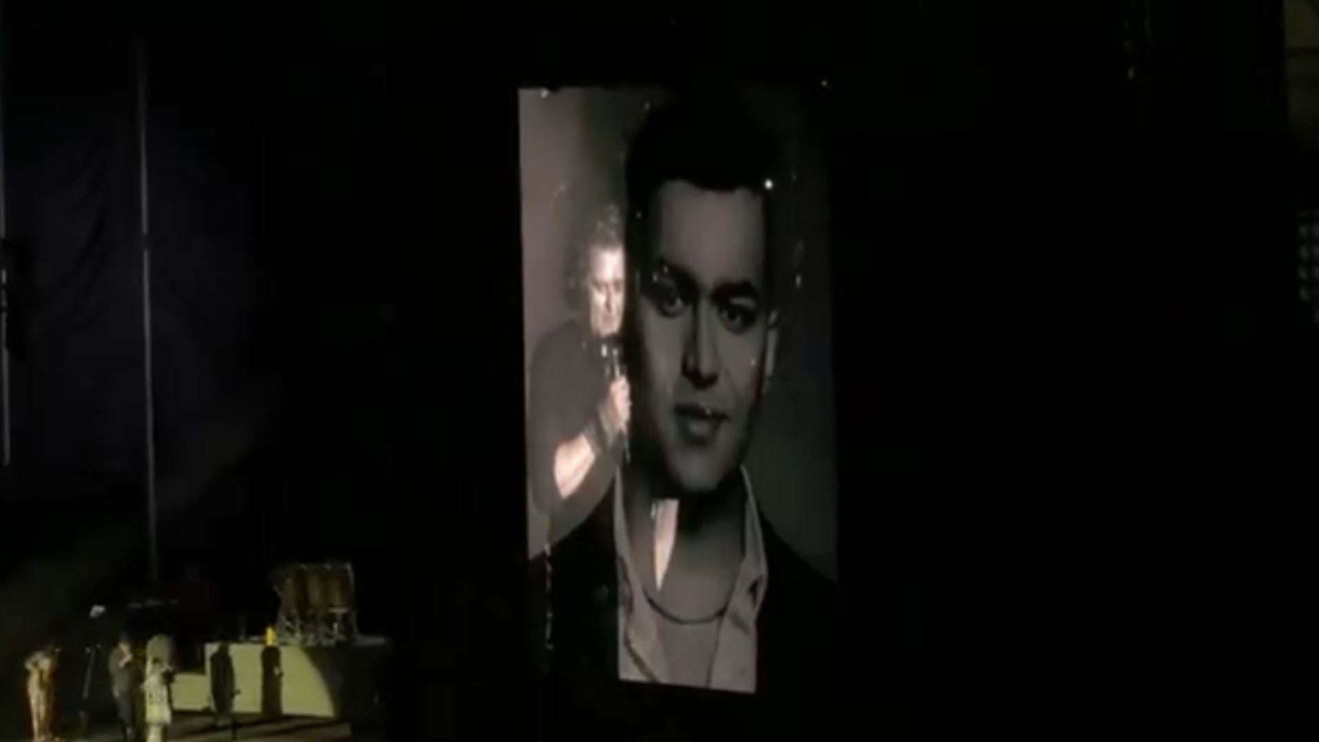 Emotivo homenaje de Carlos Vives a Yeison Jiménez en la Feria de Manizales