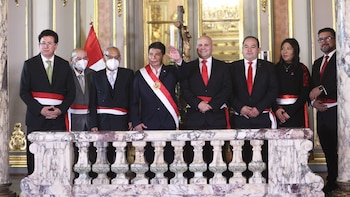 Renovado gabinete de ministros de