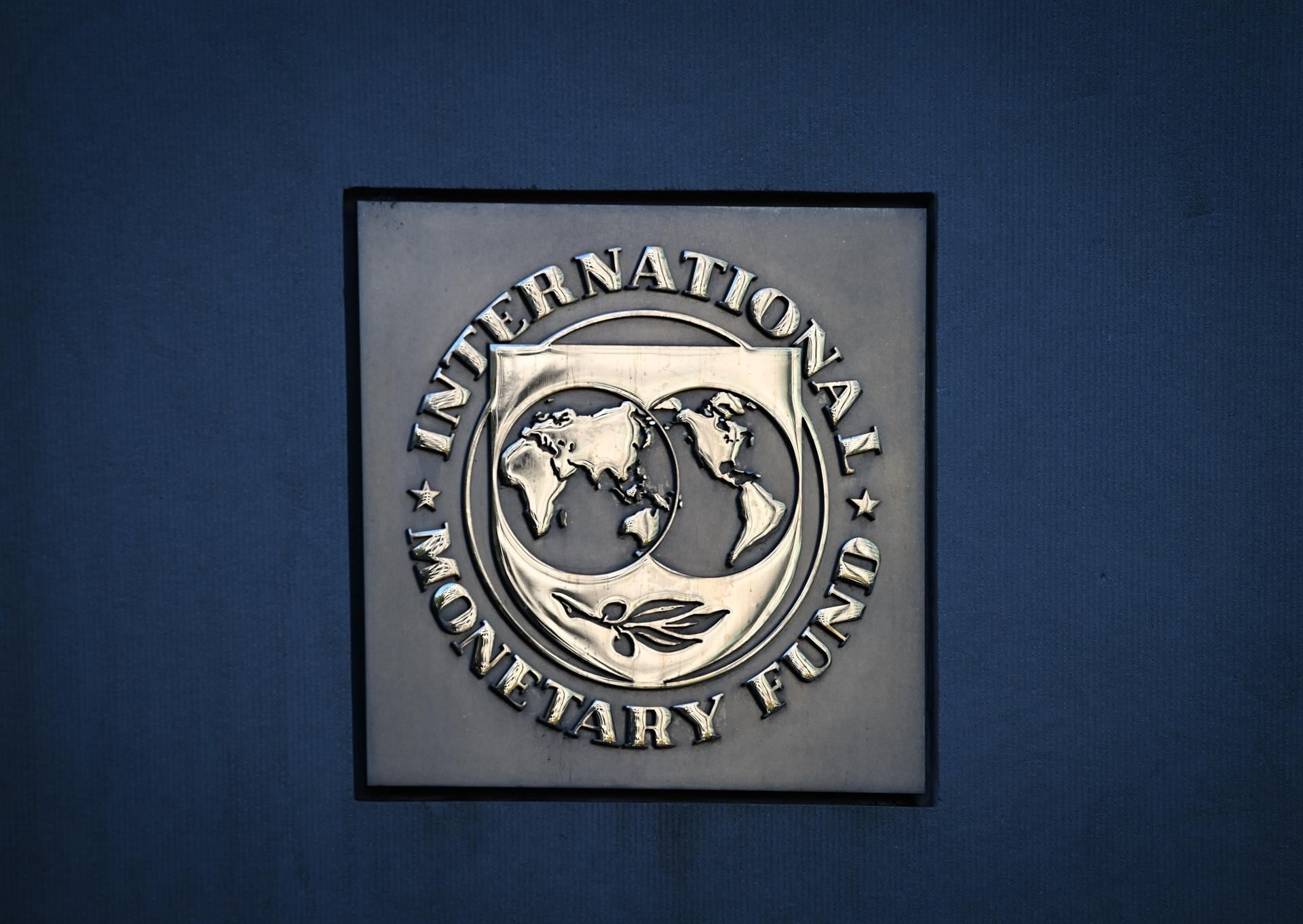 El FMI recomendó subir el monotributo y ampliar Ganancias, pero el Gobierno argentino pospuso cualquier reforma tributaria a corto plazo (Europa Press)