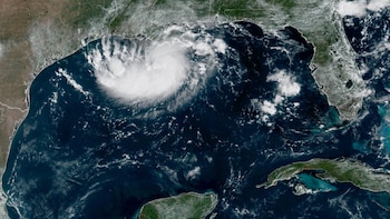 La tormenta tropical Edouard podría convertirse en huracán y se dirige hacia Texas y Luisiana