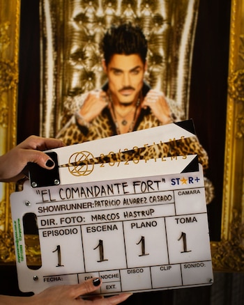 La biopic se dividirá en