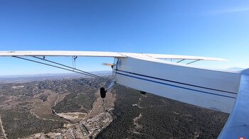 Habían dos cámaras ubicadas afuera