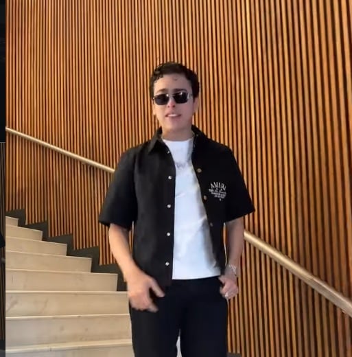 El influencer Víctor Ordóñez, de 23 años, fue dado por muerto en un supuesto accidente automovilístico en Los Mochis, Sinaloa, a partir de una imagen de una camioneta destruida que no tenía ninguna relación con él.(lonchedehuevito_Instagram)