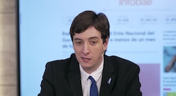 Es abogado, tiene 23 años y su parecido con Néstor Kirchner lo volvió viral