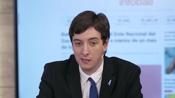 Es abogado, tiene 23 años y su parecido con Néstor Kirchner lo volvió viral