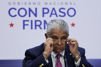 FOTO DE ARCHIVO: El presidente Mulino manifestó recientemente que la Ley de "Sustancia Económica" debe aprobarse “sí o sí”. REUTERS/Enea Lebrun/Foto de archivo
