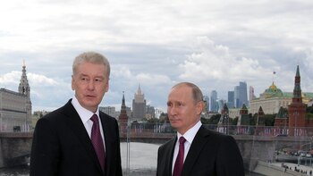 Las defensas antiaéreas rusas derriban