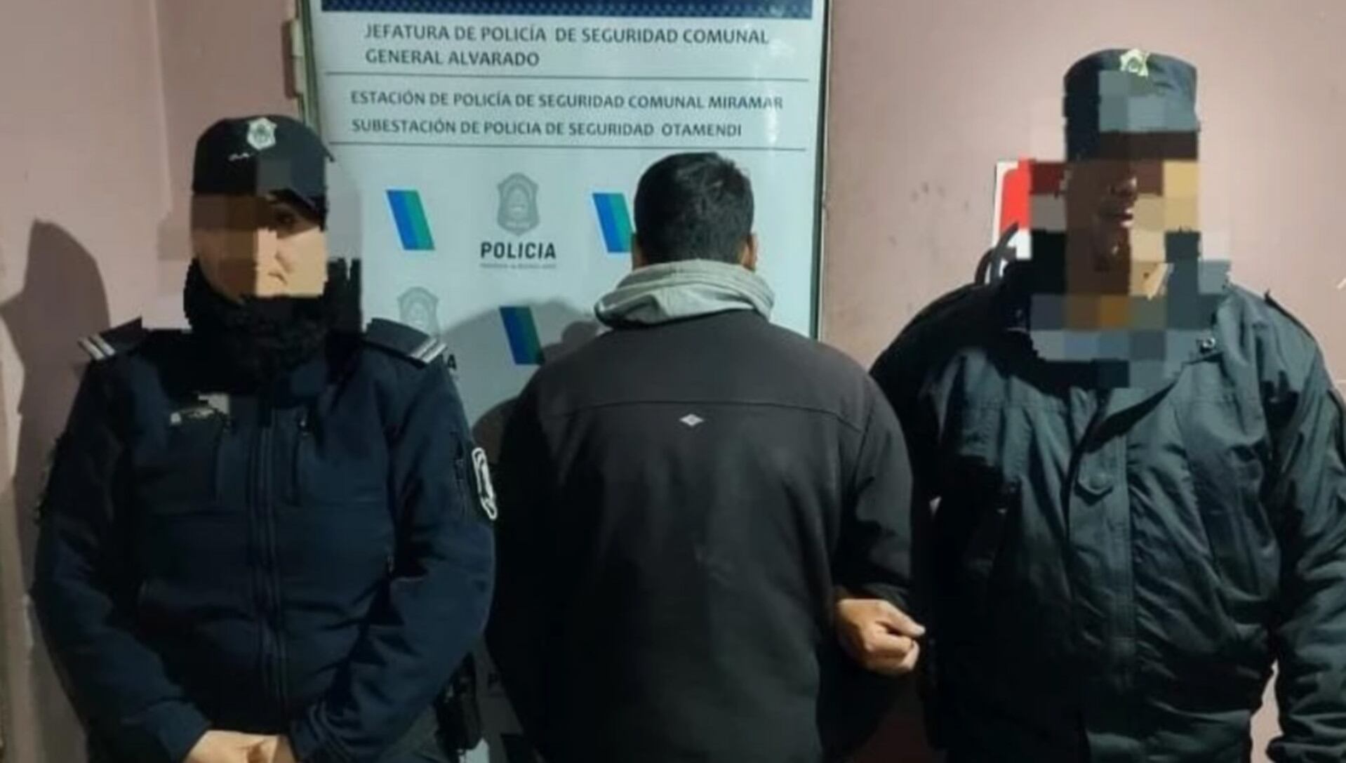 El otro de los jóvenes detenidos (0223)