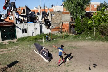 Imagen de un potrero en Villa Fiorito, allí donde se crió Diego Maradona