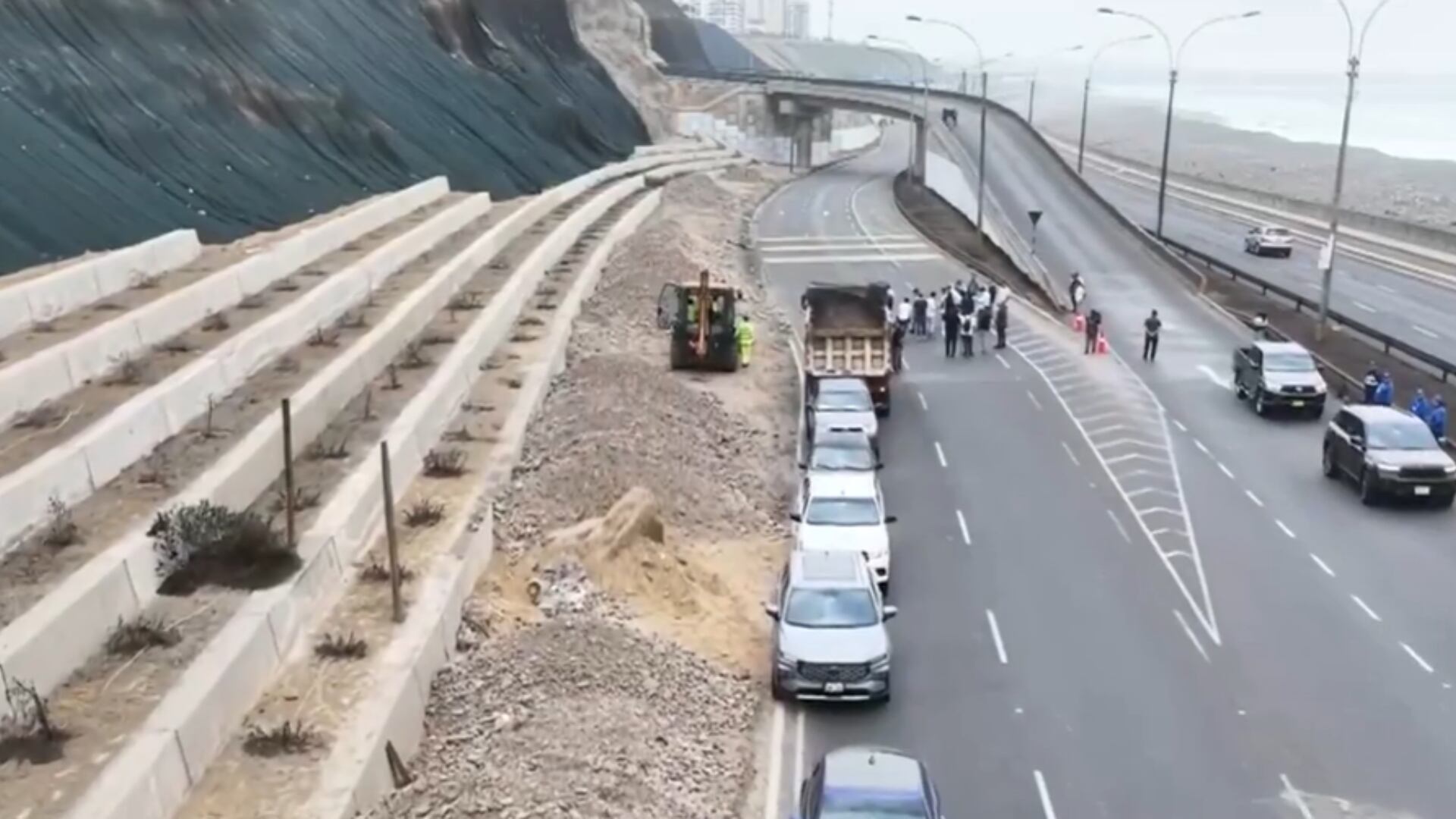 Cierran la Costa Verde luego que se declare en emergencia por oleaje anómalo y accidentes. (Foto: Canal N)