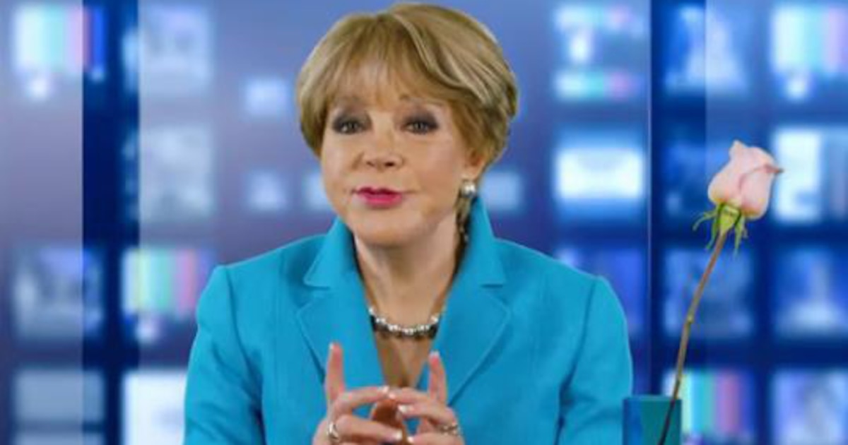 Lolita Ayala reveló de dónde surgió la idea de usar una rosa en su noticiero - Infobae