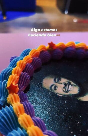 El pastel tenía una impresión