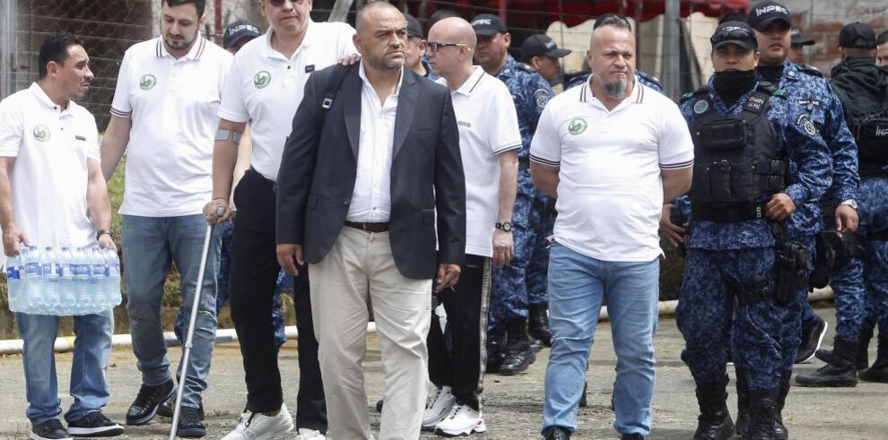 Carlos Pesebre cumple su pena en la cárcel de Itagüí, desde donde negocia la paz total con el Gobierno Petro - crédito EFE